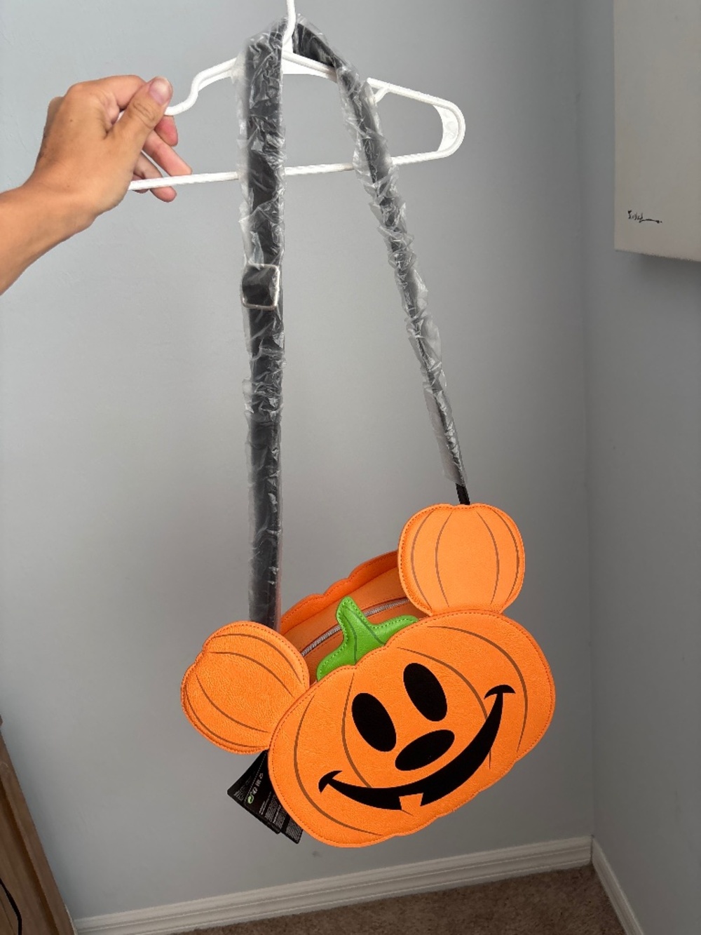 BNWT Mickey pumpkin purse